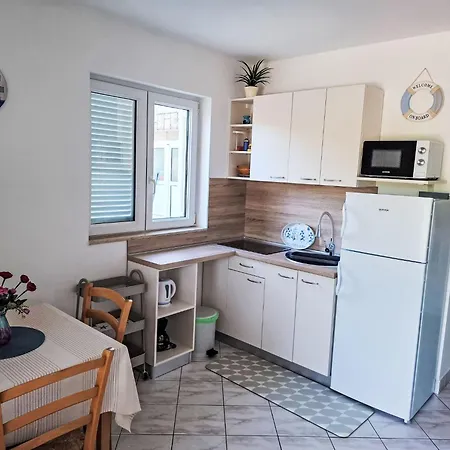 Gemuetliches Erdgeschossstudio By Interhome * Crikvenica